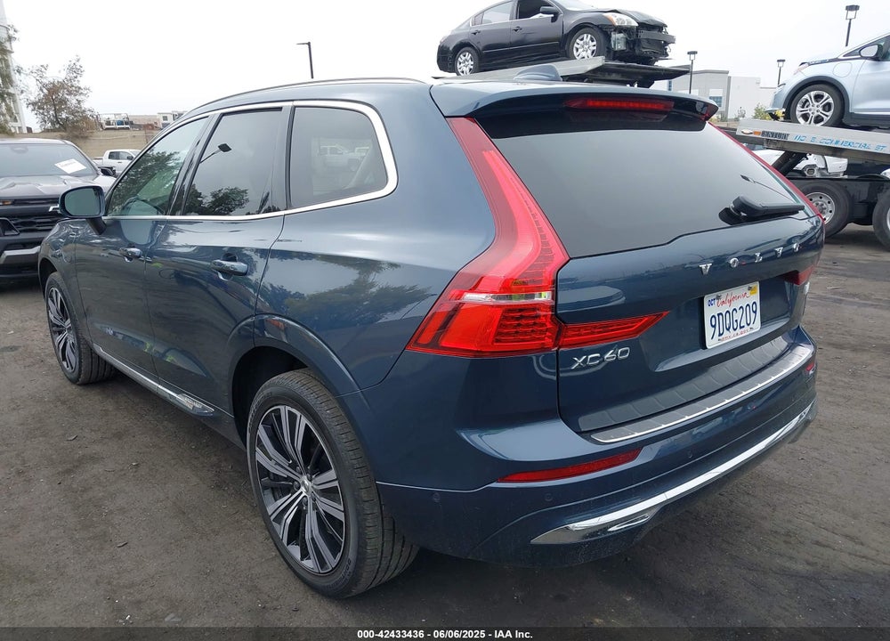 2023 VOLVO XC60 RECHARGE PLUG-IN HYBRID T8 PLUS BRIGHT THEME VIN: YV4H60DN3P1219303