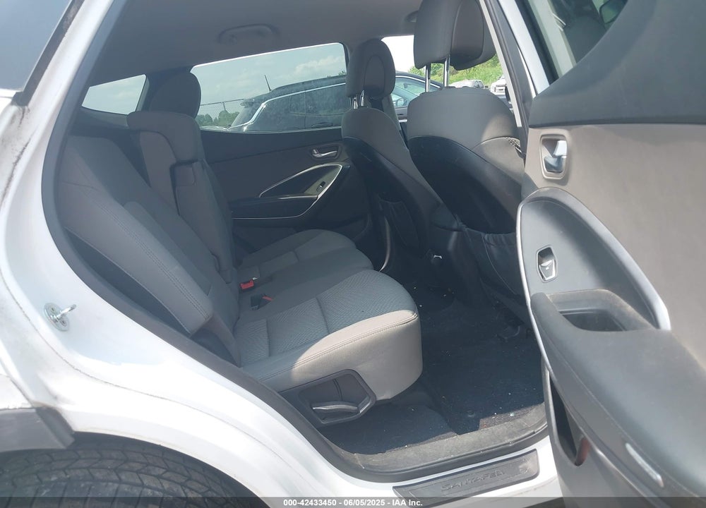 2017 HYUNDAI SANTA FE SPORT 2.4L VIN: 5XYZTDLB0HG383382