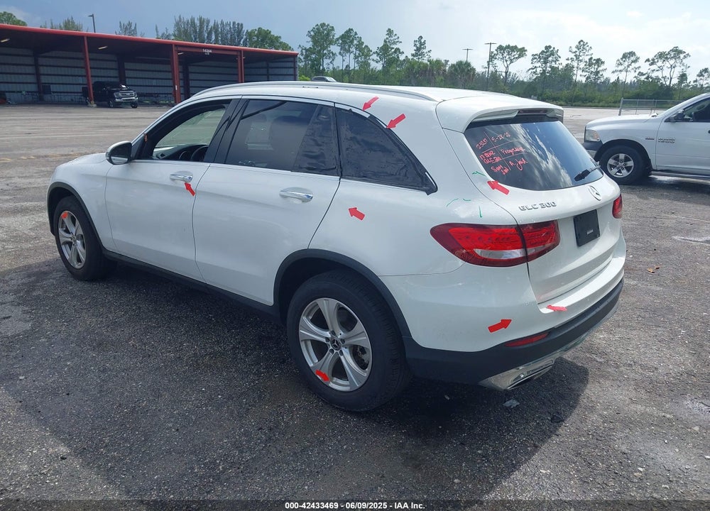 2017 MERCEDES-BENZ GLC 300 VIN: WDC0G4JB3HV011053