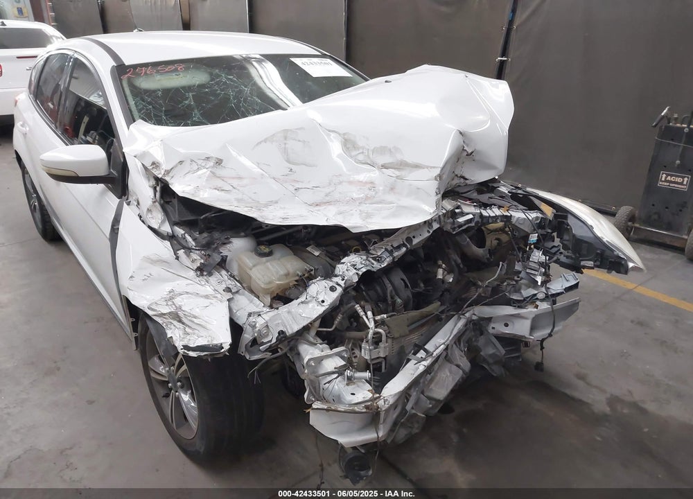 2014 FORD FOCUS VIN: 1FADP3K29EL276508