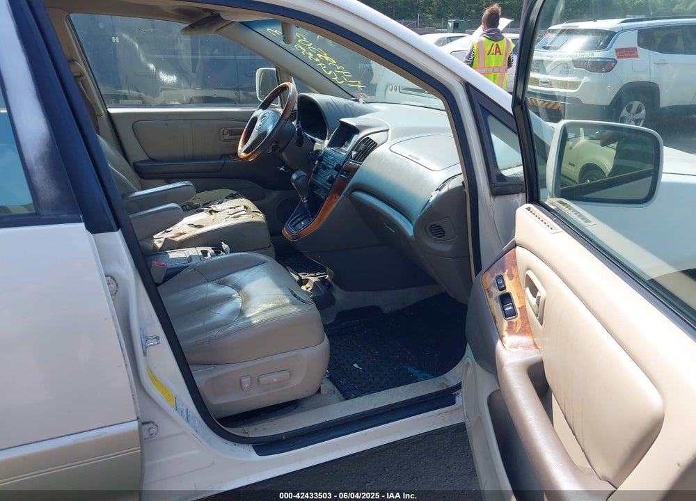 2000 LEXUS RX 300 VIN: JT6HF10U8Y0111828
