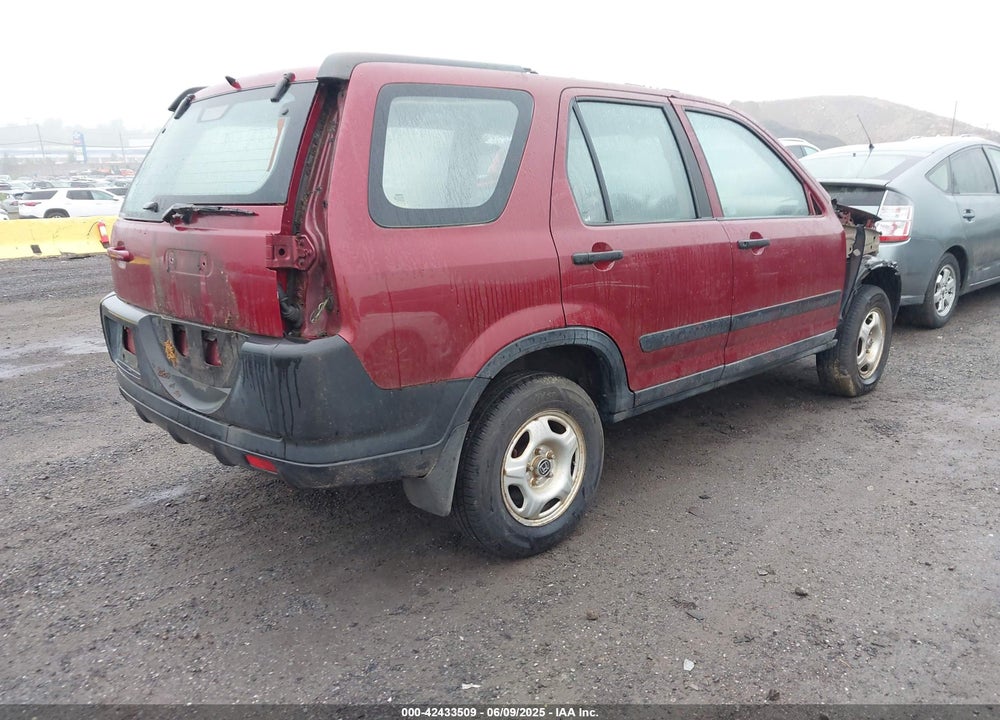 2002 HONDA CR-V LX VIN: SHSRD78422U013261