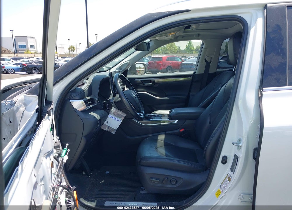 2021 TOYOTA HIGHLANDER VIN: 5TDXBRCH7MS039802