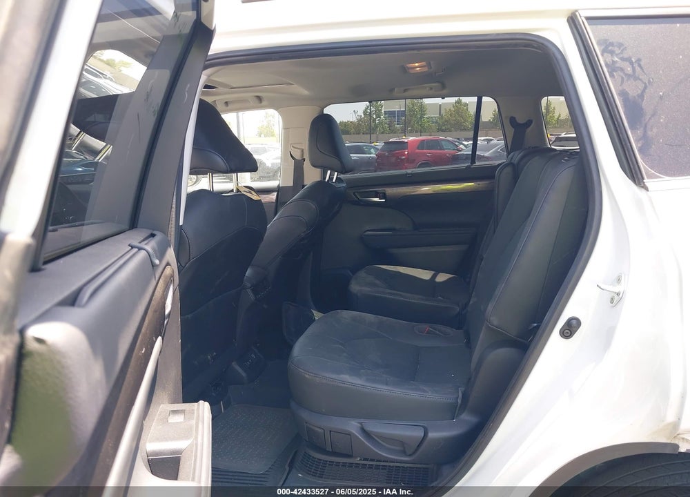 2021 TOYOTA HIGHLANDER VIN: 5TDXBRCH7MS039802