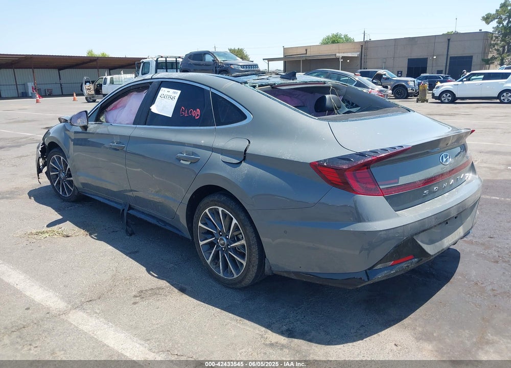 2022 HYUNDAI SONATA VIN: KMHL34J29NA180006