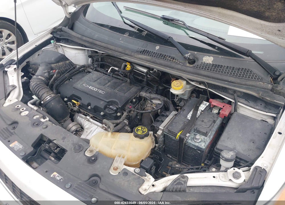 2014 CHEVROLET SONIC VIN: 1G1JE5SB8E4176935