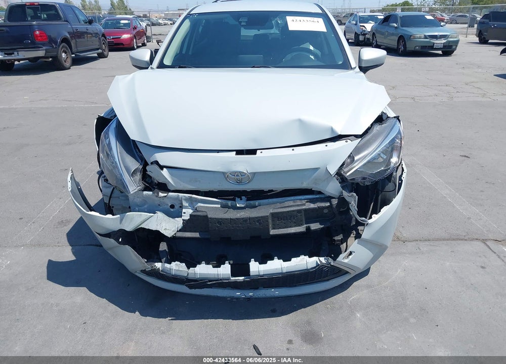 2020 TOYOTA YARIS VIN: 3MYDLBJV5LY704110