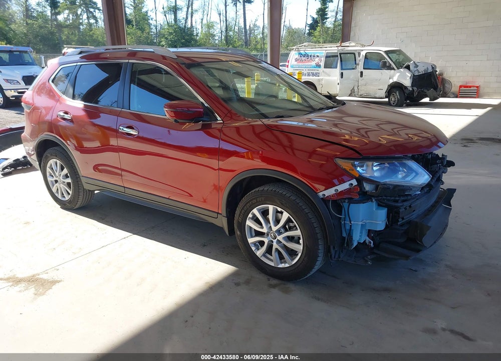 2018 NISSAN ROGUE SV VIN: 5N1AT2MV1JC721422