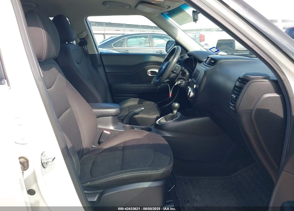 2017 KIA SOUL VIN: KNDJN2A27H7465797