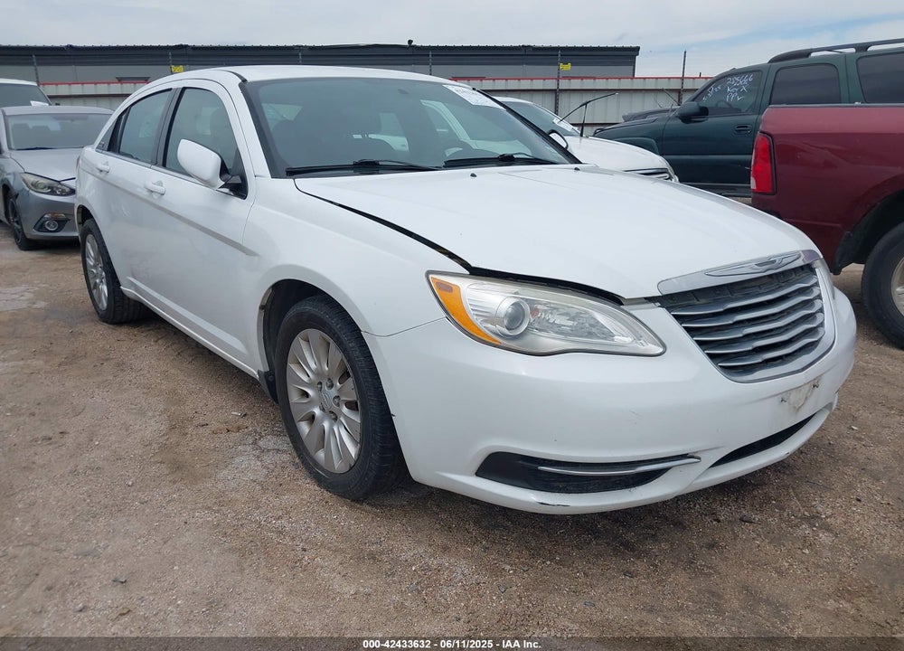 2014 CHRYSLER 200 LX VIN: 1C3CCBAB1EN231360