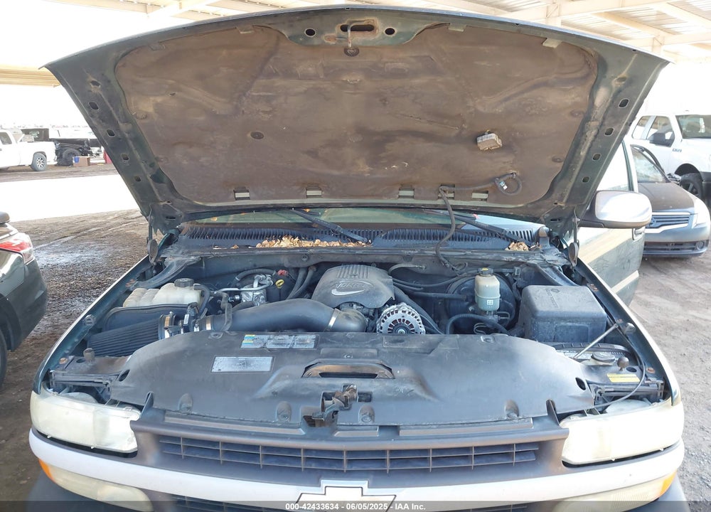 2002 CHEVROLET TAHOE SPECIAL SERVICES VIN: 1GNEK13ZX2J257347