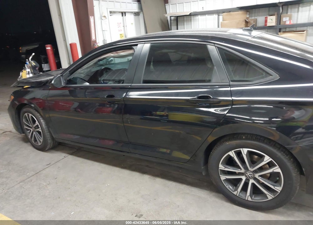 2022 VOLKSWAGEN JETTA VIN: 3VWBM7BU9NM006080