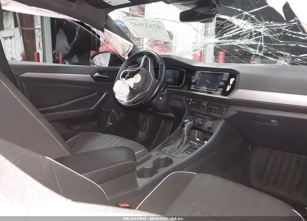 2022 VOLKSWAGEN JETTA VIN: 3VWBM7BU9NM006080