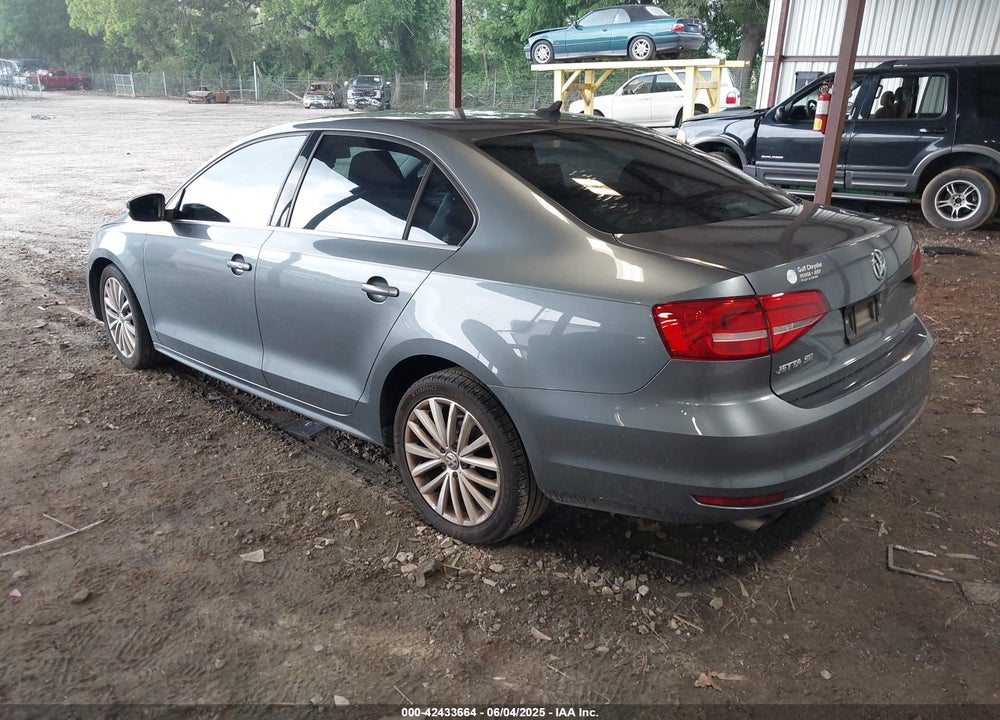 2015 VOLKSWAGEN JETTA 1.8T SE VIN: 3VWD07AJ9FM310300