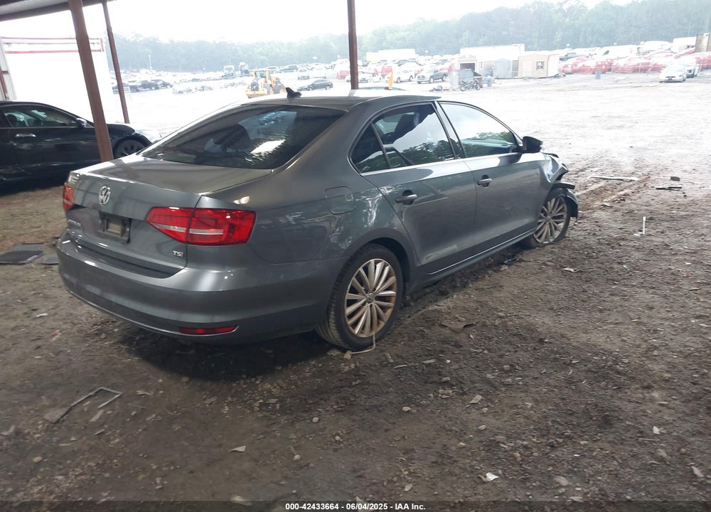 2015 VOLKSWAGEN JETTA 1.8T SE VIN: 3VWD07AJ9FM310300