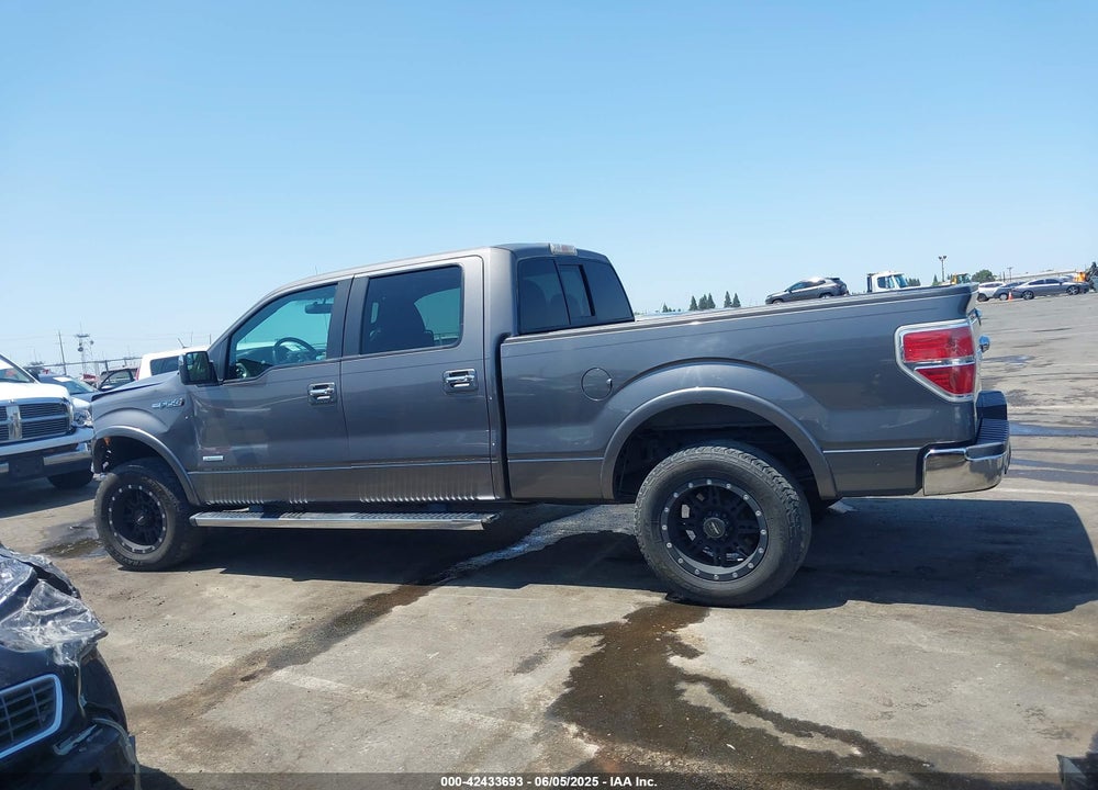 2011 FORD F-150 LARIAT VIN: 1FTFW1ET8BKD35158