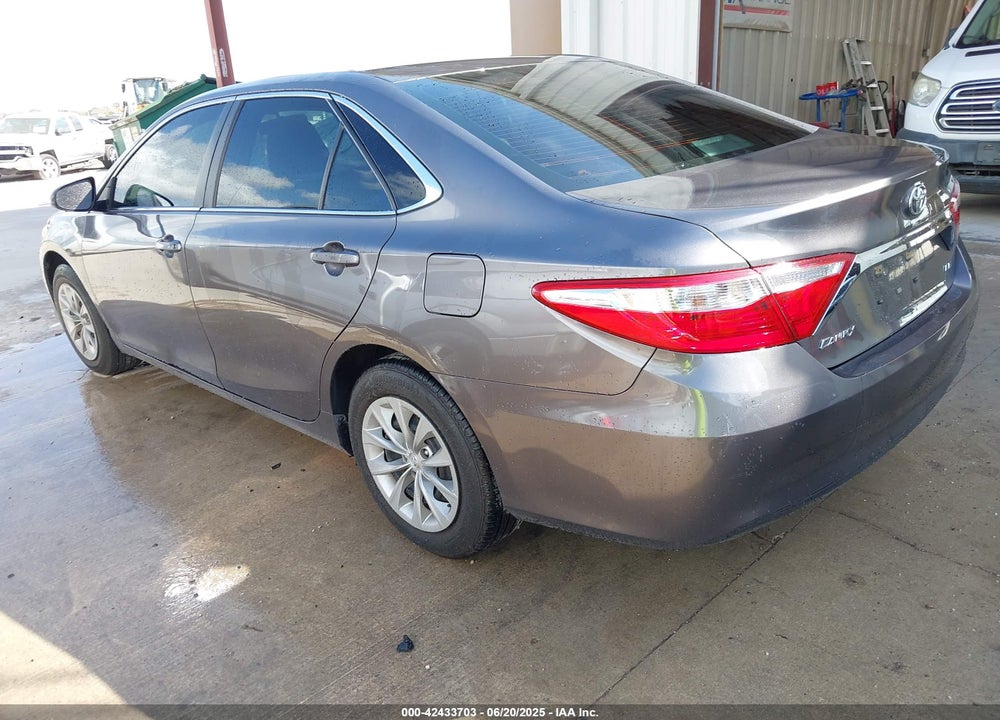 2017 TOYOTA CAMRY LE VIN: 4T1BF1FK5HU346390