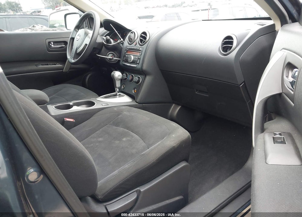 2014 NISSAN ROGUE VIN: JN8AS5MT5EW616172