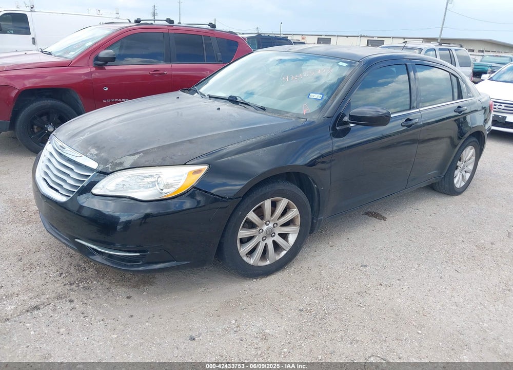 2012 CHRYSLER 200 VIN: 1C3CCBBB4CN177032