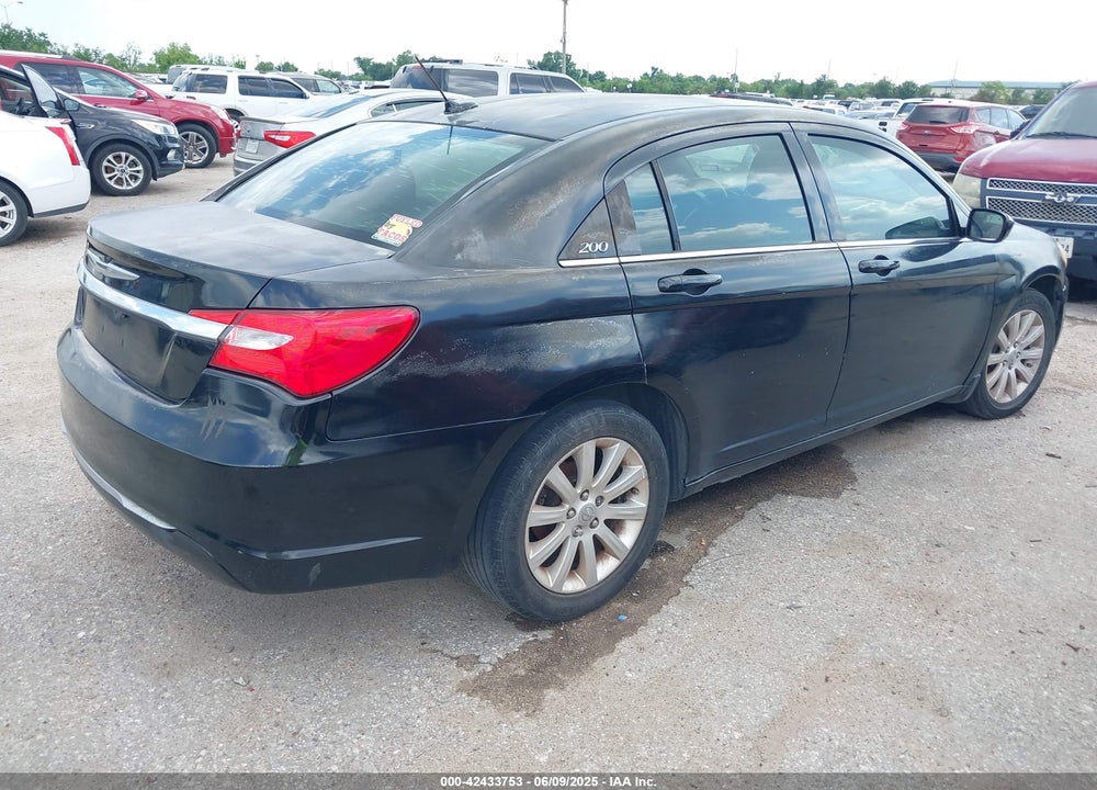 2012 CHRYSLER 200 VIN: 1C3CCBBB4CN177032