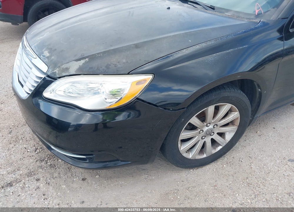 2012 CHRYSLER 200 VIN: 1C3CCBBB4CN177032