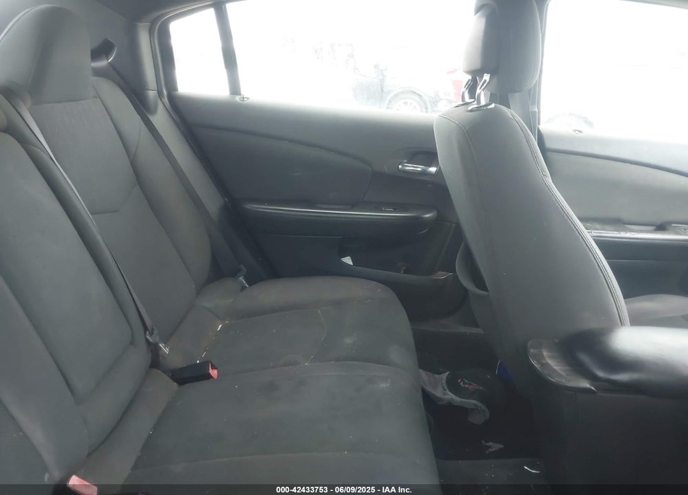 2012 CHRYSLER 200 VIN: 1C3CCBBB4CN177032