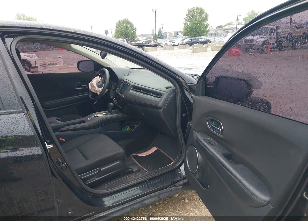 2017 HONDA HR-V VIN: 3CZRU5H54HG709900