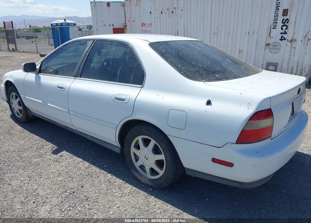 1995 HONDA ACCORD EX VIN: 1HGCD5565SA042044