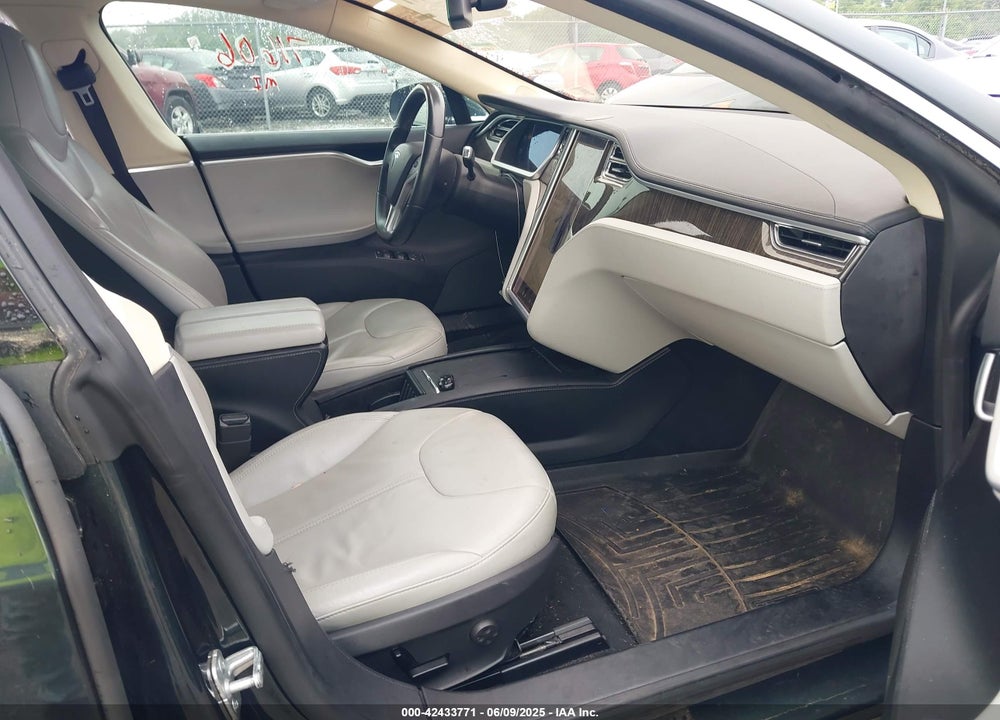 2013 TESLA MODEL S VIN: 5YJSA1DN2DFP07738