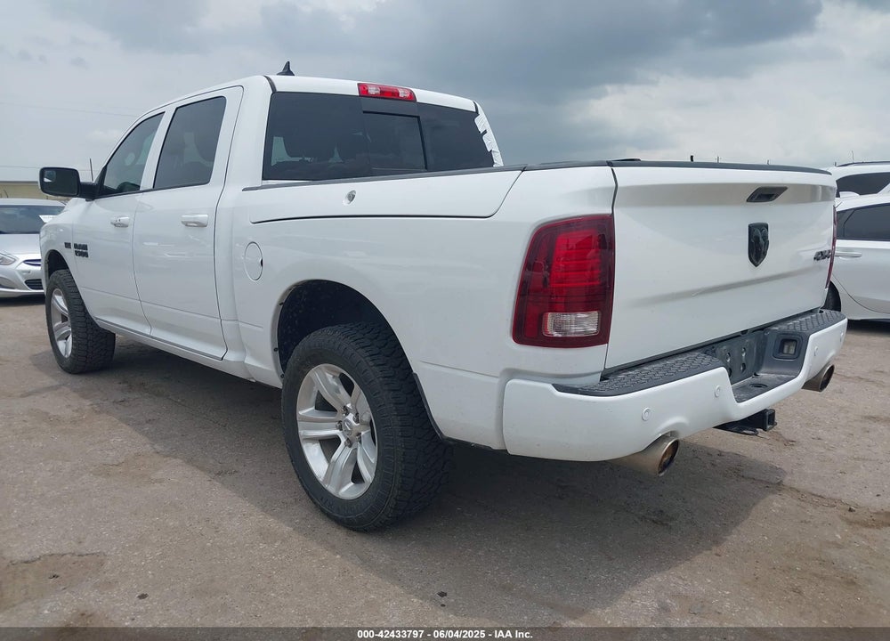 2015 RAM 1500 VIN: 1C6RR7MT0FS544500