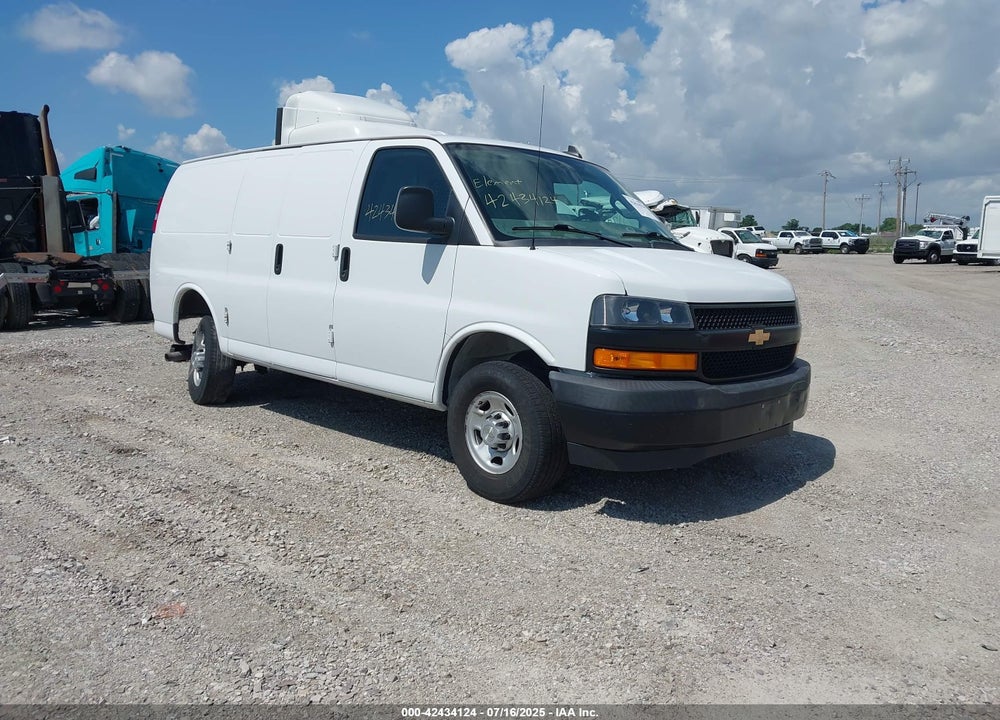 2020 CHEVROLET EXPRESS CARGO RWD 2500 REGULAR WHEELBASE WT VIN: 1GCWGAFG8L1173280