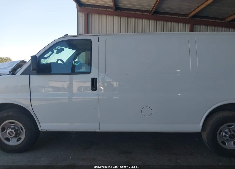 2022 GMC SAVANA CARGO RWD 2500 REGULAR WHEELBASE WORK VAN VIN: 1GTW7AFPXN1139859
