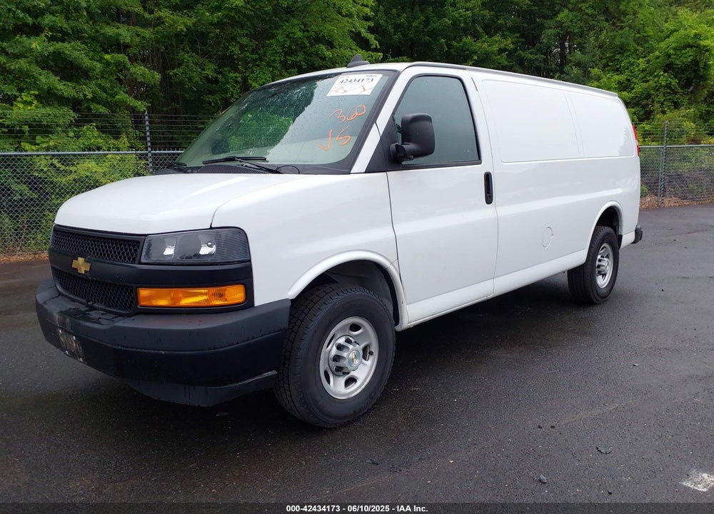 2022 CHEVROLET EXPRESS CARGO RWD 2500 REGULAR WHEELBASE WT VIN: 1GCWGAF75N1274456