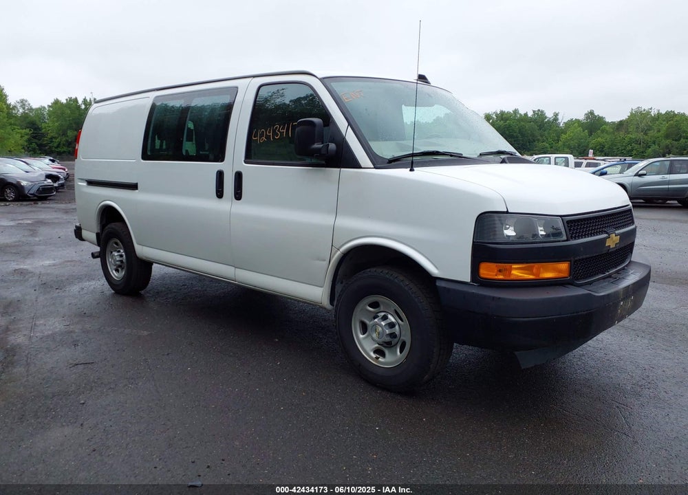 2022 CHEVROLET EXPRESS CARGO RWD 2500 REGULAR WHEELBASE WT VIN: 1GCWGAF75N1274456