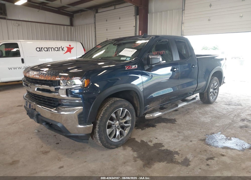 2021 CHEVROLET SILVERADO 1500 4WD DOUBLE CAB STANDARD BED LT VIN: 1GCRYDED3MZ138684