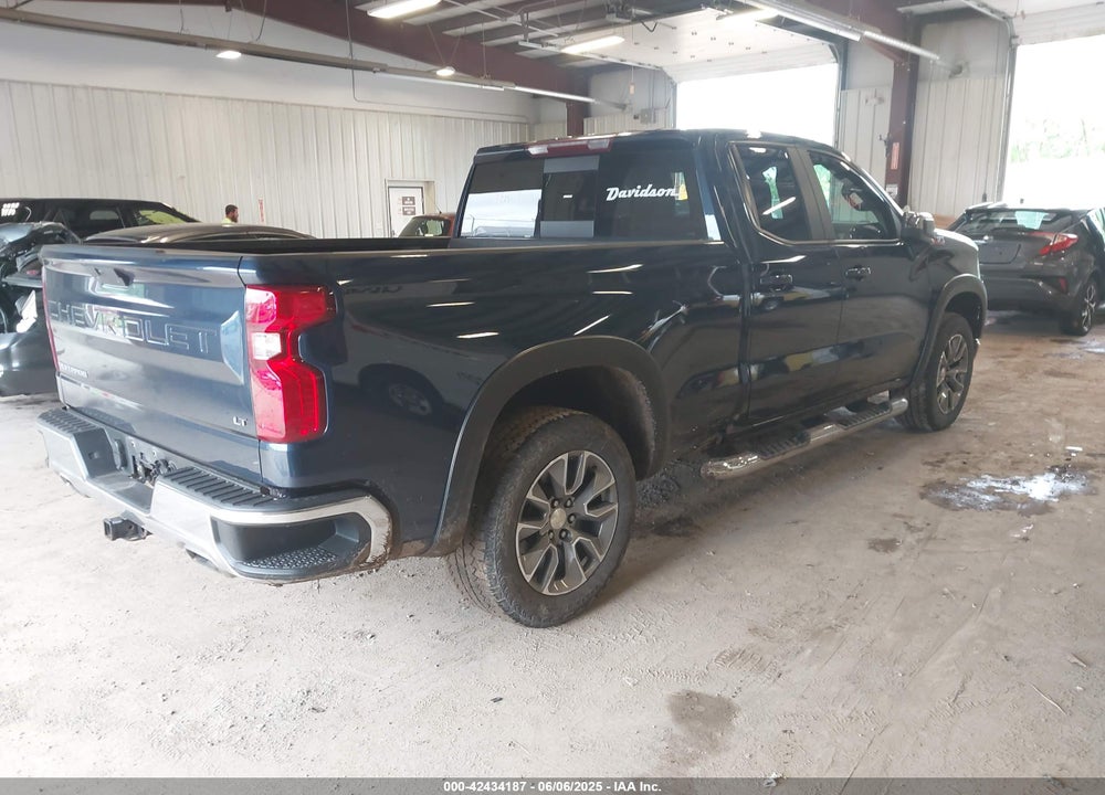 2021 CHEVROLET SILVERADO 1500 4WD DOUBLE CAB STANDARD BED LT VIN: 1GCRYDED3MZ138684