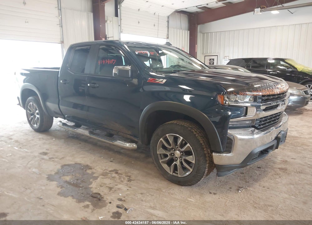 2021 CHEVROLET SILVERADO 1500 4WD DOUBLE CAB STANDARD BED LT VIN: 1GCRYDED3MZ138684