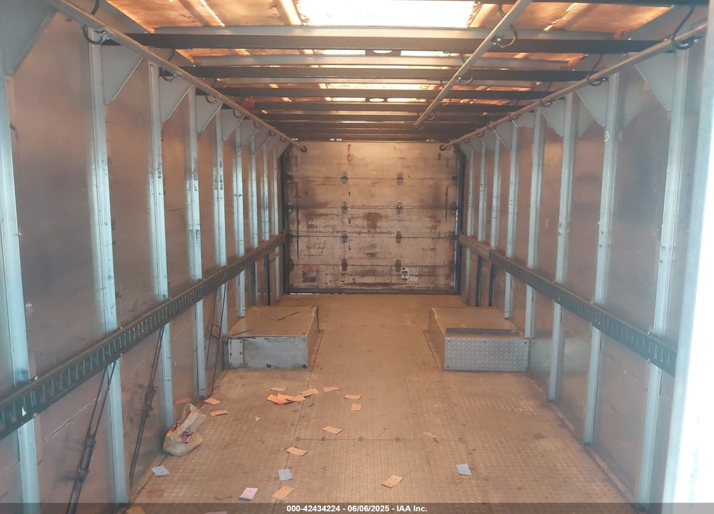 2004 FREIGHTLINER CHASSIS M LINE WALK-IN VAN VIN: 4UZAARBW64CN47278