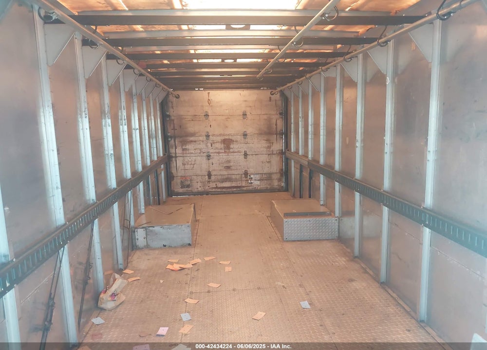 2004 FREIGHTLINER CHASSIS M LINE WALK-IN VAN VIN: 4UZAARBW64CN47278