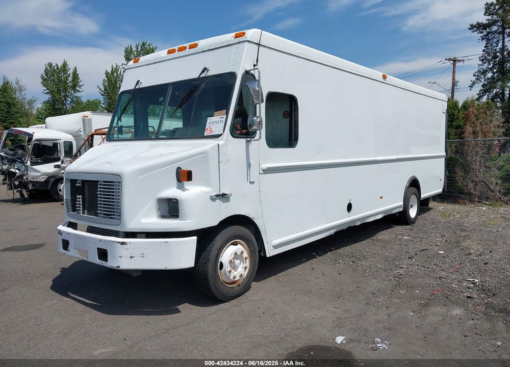 2004 FREIGHTLINER CHASSIS M LINE WALK-IN VAN VIN: 4UZAARBW64CN47278