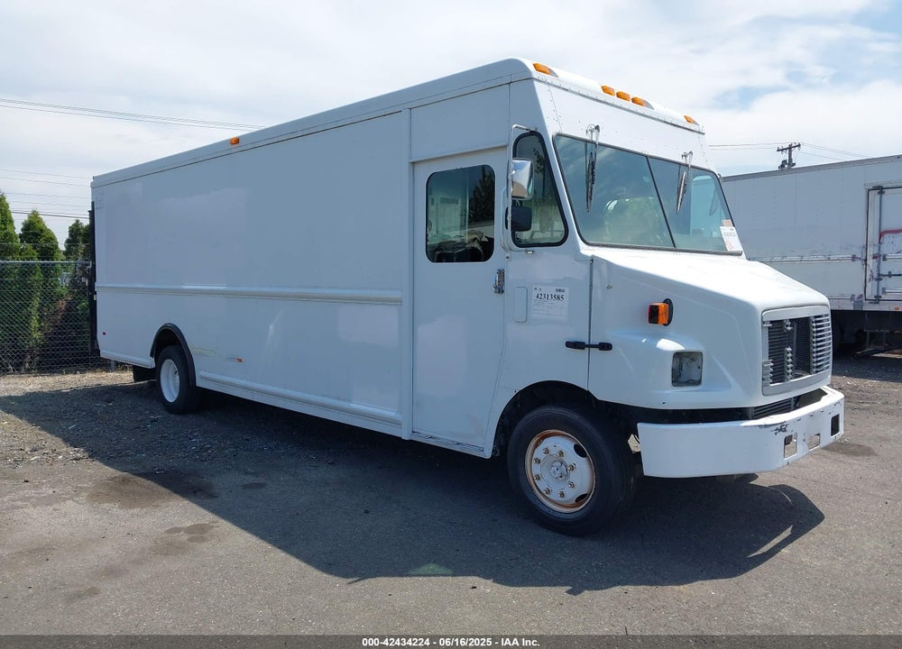 2004 FREIGHTLINER CHASSIS M LINE WALK-IN VAN VIN: 4UZAARBW64CN47278