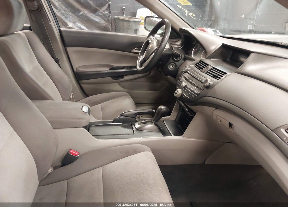 2008 HONDA ACCORD 2.4 LX-P VIN: 1HGCP26448A133947