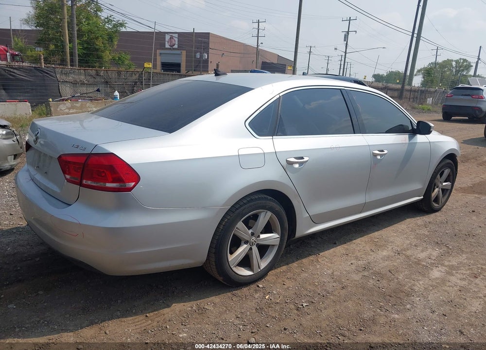 2014 VOLKSWAGEN PASSAT VIN: 1VWBS7A3XEC095108