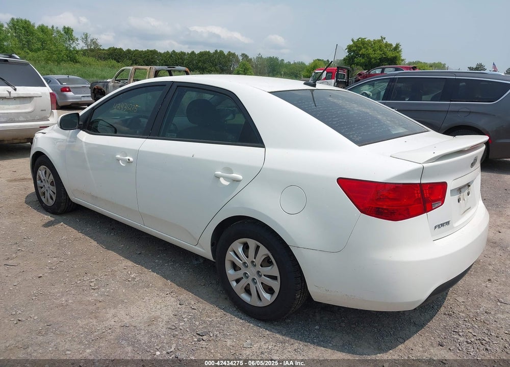 2013 KIA FORTE LX VIN: KNAFT4A24D5715930