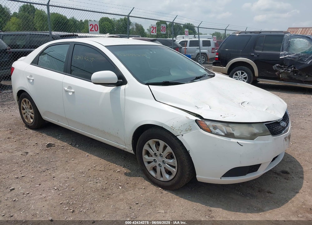 2013 KIA FORTE LX VIN: KNAFT4A24D5715930