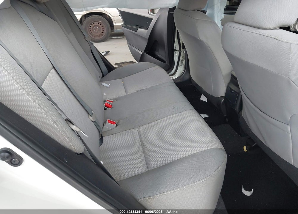 2014 TOYOTA COROLLA LE VIN: 2T1BURHE0EC217501