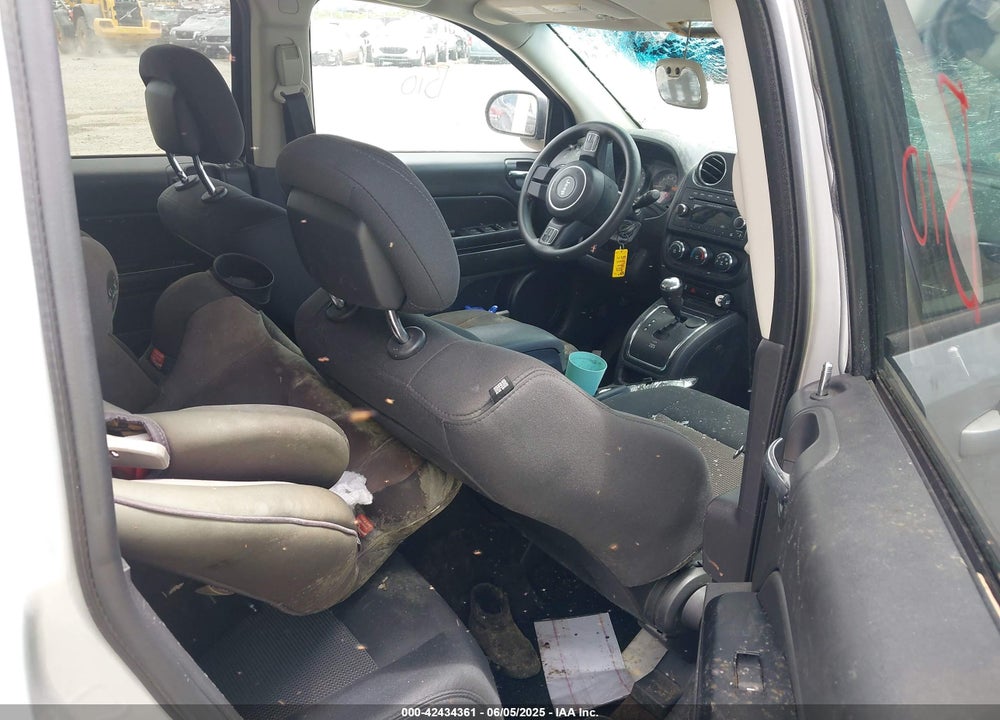 2014 JEEP COMPASS VIN: 1C4NJCBA7ED537409