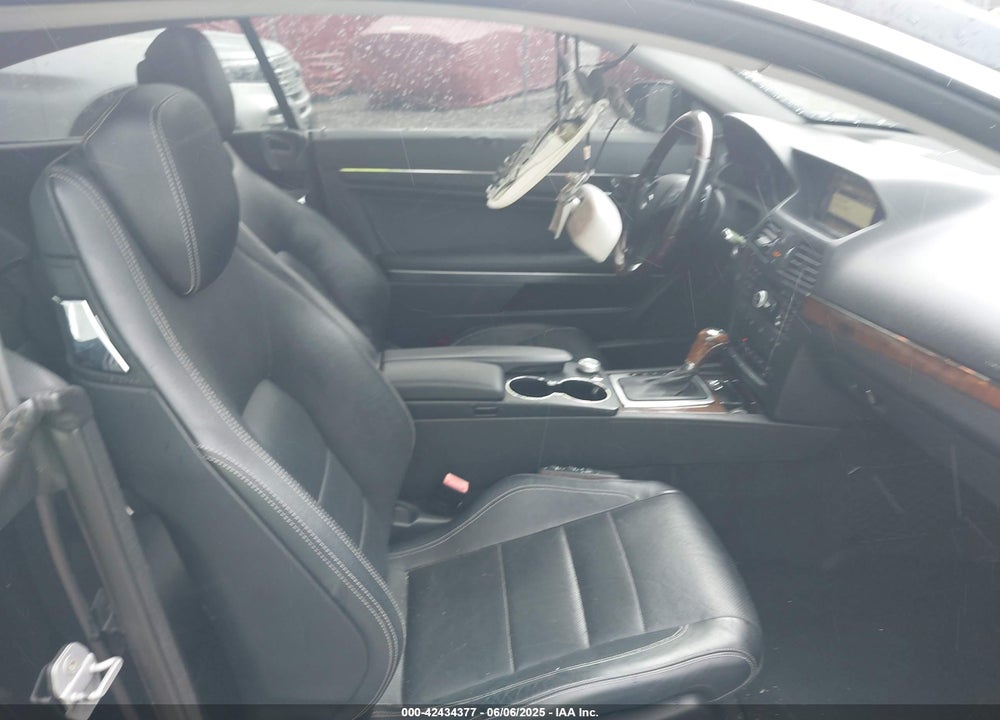 2010 MERCEDES-BENZ E 550 VIN: WDDKJ7CB3AF029900