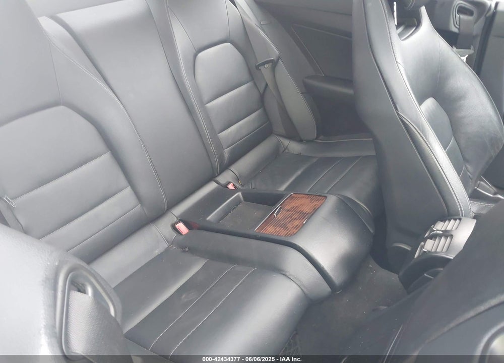 2010 MERCEDES-BENZ E 550 VIN: WDDKJ7CB3AF029900
