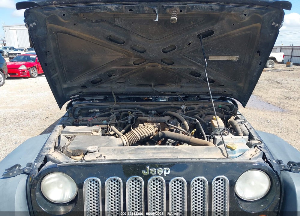 2008 JEEP WRANGLER / VIN: 1J4GA39148L500904